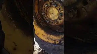 Impact Driver 600nm Yato yt-82021 Test On a Mustang 930 A Skid Steer