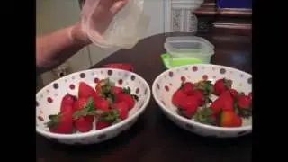 Rubbermaid FreshWorks Produce Saver 2 piece Set, Really keeps produce fresher
