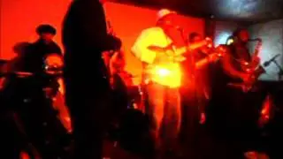 Top Show Band Tribute To Bob Marley & Peter Tosh (Confettis Bar & Grill)