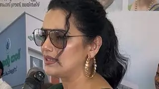 എൻ്റെ നാട് ഹൈപ്പർ മാർക്കറ്റ് ശ്വേത മേനോൻ ഉൽഘാടനം ചെയ്തു kothamangalam 