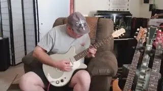 Danelectro DC3 1999 Silver Sparkle