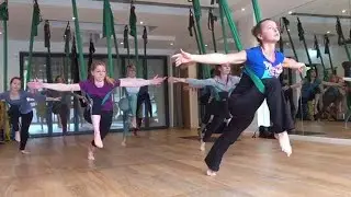 Aerial Yoga Dance www.flowmove.eu