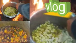 Sab log milkar banaa rahe hain paneer 😍!!#mayankbanjara #vlog #youtubevideo 