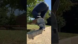 FS #curb Nosepick Indy Grab Out Practice (#skateboardprogression #shorts)