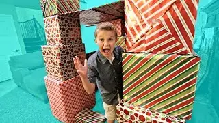 Christmas Present Box Fort!! | #LIGHTTHEWORLD