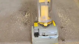 Dyson DC01 Bagless upright vacuum Overview and Demonstation