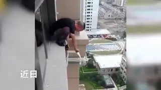 This worker is not afraid to die