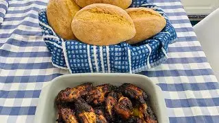 2 Receitas …Pãozinho sem Amassar e Asinhas que é de Comer e Chorar por Mais…