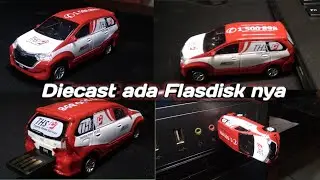 Diecast Toyota Avanza x Flashdisk | AUTO 2000
