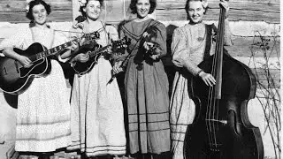 Coon Creek Girls - Pretty Polly [1938].