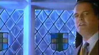 John Cleese/ James Bond 007 Schweppes Commercial