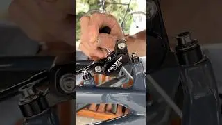 Einfache Anleitung Bremsbelagwechsel #shorts #diy #bikelover #bikelife #bikehacks #emtb #mtb #bike