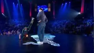 Red Bull BC One 2011 Round 7 - Yan vs Hong 10