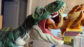 SDCC 2025 Convention Crasher Tyrannosaurus 🦖 Rex unboxing and review!