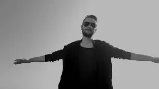 LORCAN REDMOND-Holding On (Home Video)
