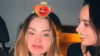 Selene y Carla ~ Tiktok live  05/12/2023