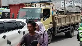 #LUARBIASA  kondisi lalu lintas dijalan industri Cikarang Indonesia 🙂 