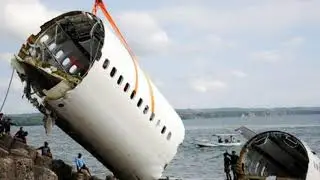 Flight 370 Disappearance (Dc Unknown Podcast)