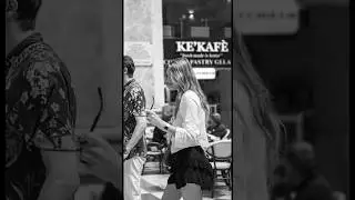 Take a pictures beautiful people 🇮🇹😍#streetphotography #photography #napoli #beautifulgirl