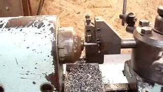 How to make a custom screw in 60 seconds close up 1