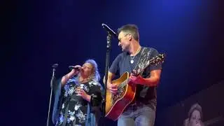 Eric Church and Joanna Cotten  - Proud Mary (10/26/2019) Birmingham, AL