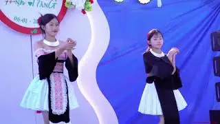 e gái hmong múa dẻo nhé mọi người đăng ký giúp nhé