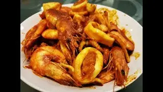 Super Easy Curry Prawn & Squid Recipe