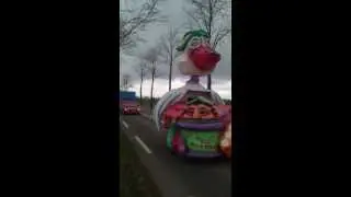Oijense wagens onderweg naar halfvastenoptocht oss