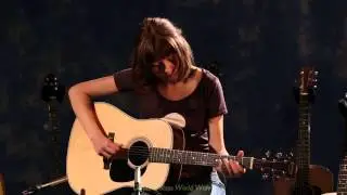 Martin D-28 Guitar demonstrated by Molly Tuttle | 