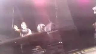Avicii plays atom @ Blubay