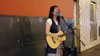 #TalkingToTheMoon #LanghamPlace#HKBusking &diams;️#LOOPBusking ▶️ Brunos Mars  🗓 22-5-2021 #自彈自唱
