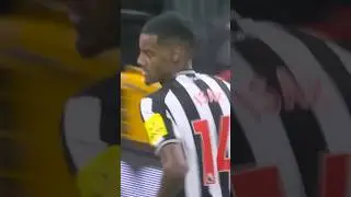 Isak&rsquo;s finishing is 🔥🔥 #nufc #isak #goals #football
