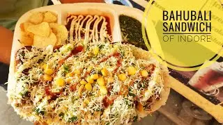 BAHUBALI SANDWICH OF INDORE 😳🤩SANDWICH का MURDER कर दिया 😳😱At Madhuram Sandwich | Indian Street Food