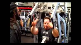 Los Angeles Personal Trainer | Jason Kozma lifting heavy