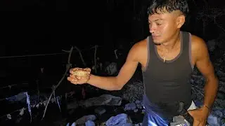 los benimos en vusca de cangrejos 🦀 para aser una rica sopa 