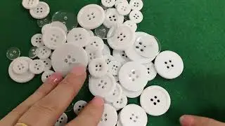 White/Clear Resin 11mm-30mm 2 & 4-Hole Round Buttons Pack Of 50g Y17565