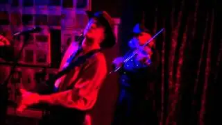 Copperhead Road (Donna Thunders and the Storm)