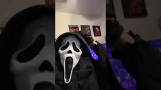 Ghostface shows you his weapons ￼