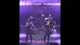 Everybody Loves Raymond! Broadway medley with Martin Nievera