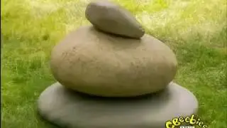 Maka Paka myje kamienie