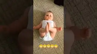 baby's leg Clapping 😍😍 #shorts #short #shortvideo #shortsfeed #viral #trending #funny #cute