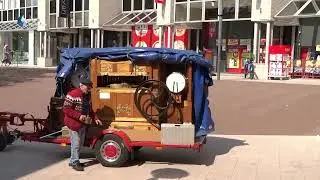 Draaiorgel in de Walstraat