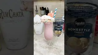 Strawberry popsicle cake milkshake #cocktail #cake #popsicle