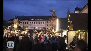 Annaberger Weihnachtsmarkt ist eröffnet - die Pyramide läuft