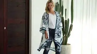 Women&rsquo;s Open Front Medallion Print Kimono Cover Ups