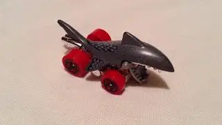 Hot Wheels Shark Bite (2017 Street Beasts)