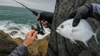 Rock Fishing at Byron Bay lighthouse 