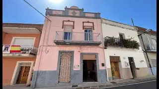 NCB3678 - Traditional Spanish townhouse in the heart of the village of Sagra &euro;115,000