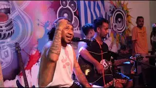 Galaxy - Dala Ida Tan (Acoustic) | Live at Nova Jar