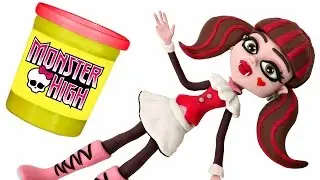 Monster High Doll Animated STOP MOTION video *** Play doh + Chocolate Surprise Balls